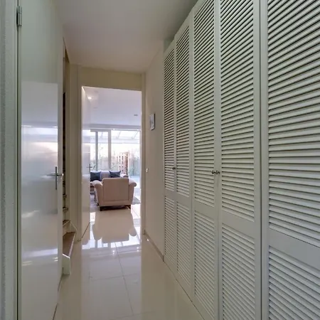 Apartmán Spacious And Comfortable Central